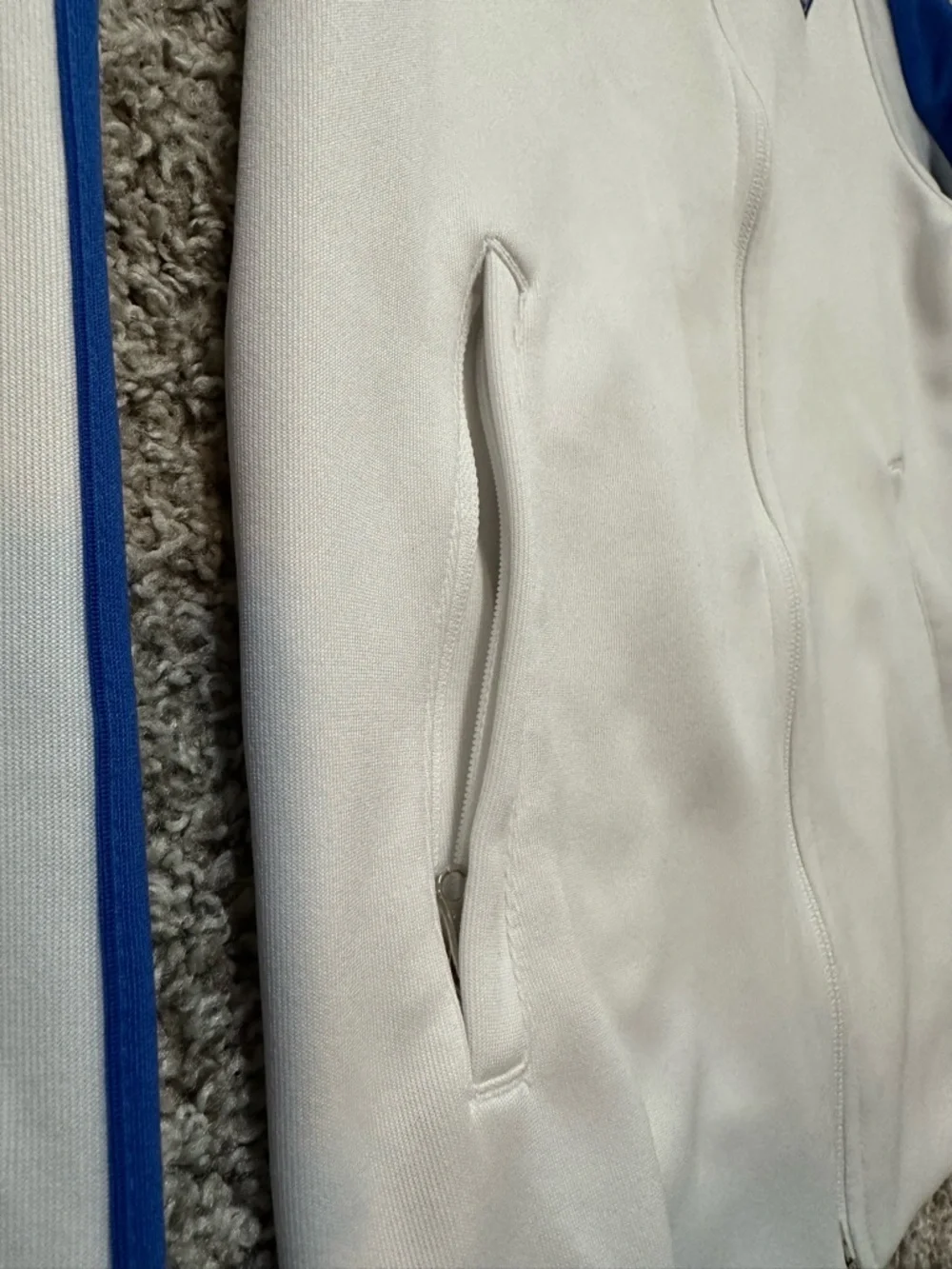 Nike excellent preowned